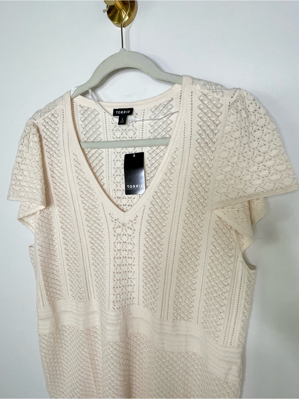 Feminine | NWT Torrid Crochet Cream Knit V-Neck Flutter Short Sleeve Sweater Top - Picture 4 of 11